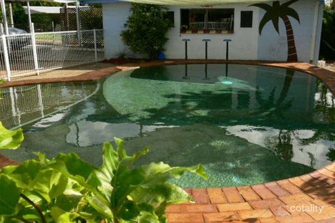 9 Hermes Cl, Mooroobool, QLD 4870