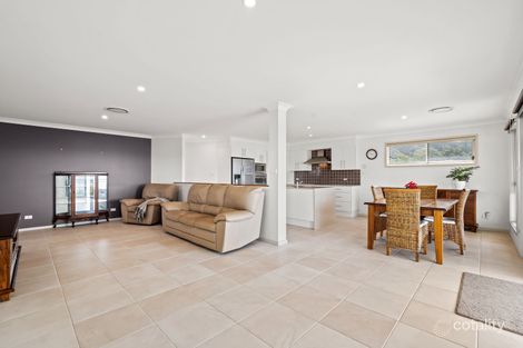 Property photo of 14 The Corso Saratoga NSW 2251