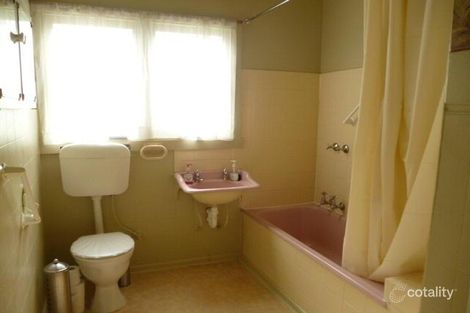 Property photo of 142 Mascoma Street Strathmore VIC 3041