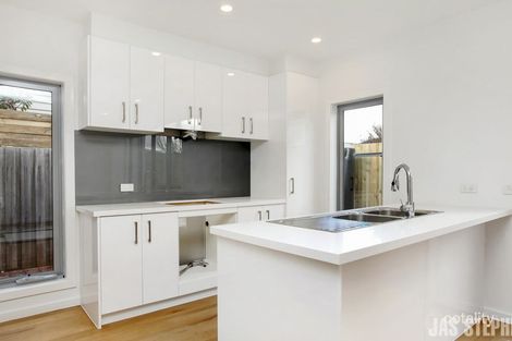 Property photo of 2/16 Stafford Street Footscray VIC 3011