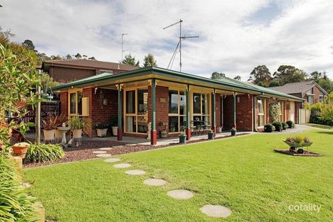 10 Currawong Rd, Healesville, VIC 3777