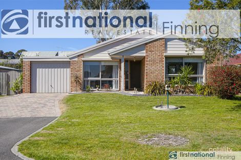 4 Kalyptos Walk, Cranbourne, VIC 3977