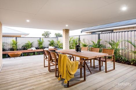 Property photo of 10 Crowsnest Way Jindalee WA 6036
