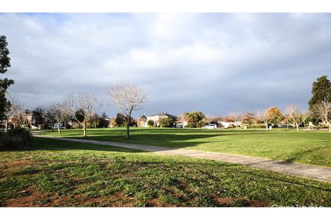 Property photo of 3 Almond Close Werribee VIC 3030