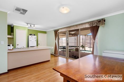 Property photo of 34 Simmons Loop Parmelia WA 6167