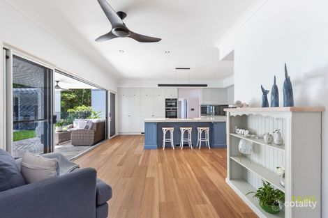 Property photo of 3 Armstrong Road Dundowran Beach QLD 4655