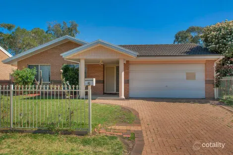 5 Booree Ct, Wattle Grove, NSW 2173