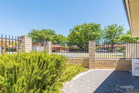 Property photo of 2/19 Robin Hood Avenue Armadale WA 6112
