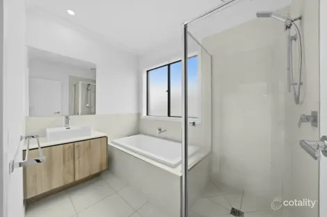 Property photo of 3 Millbrook Drive Wyndham Vale VIC 3024