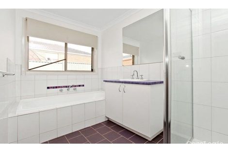 Property photo of 37 Jade Crescent Wyndham Vale VIC 3024