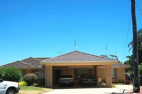 Property photo of 105 Rochester Circle Balga WA 6061