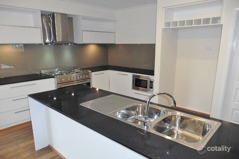 Property photo of 3 Goodenia Loop Cranbourne West VIC 3977