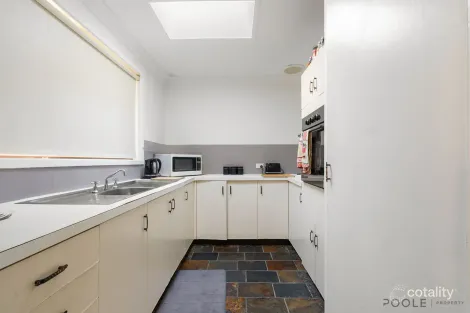 Property photo of 33 Chaseling Avenue Springwood NSW 2777