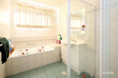 Property photo of 15 Azalea Crescent Fitzgibbon QLD 4018