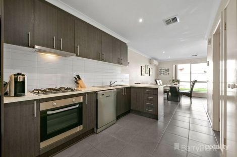 Property photo of 10 Bluestone Street Pakenham VIC 3810