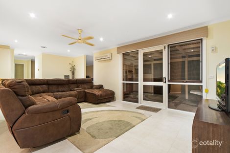 Property photo of 19 Gordonia Crescent Narre Warren VIC 3805