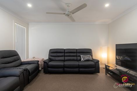 Property photo of 28 Oakvale Avenue Holmview QLD 4207