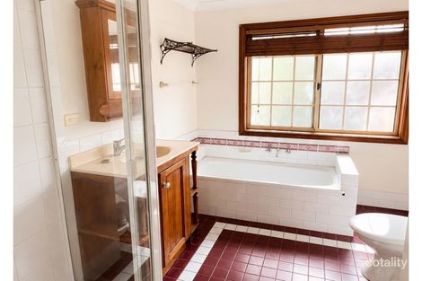 14 Barrett St, Robertson, QLD 4109