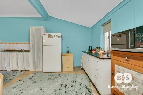 Property photo of 5 Moore Street Collie WA 6225