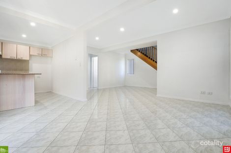 Property photo of 1/4 Benney Avenue Figtree NSW 2525