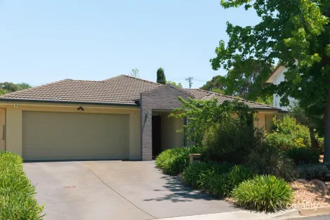 11 Julius St, Pearce, ACT 2607