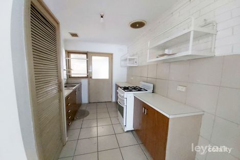 Property photo of 2/39 St James Avenue Springvale VIC 3171