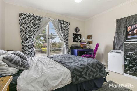 Property photo of 15 Charles Street Moe VIC 3825