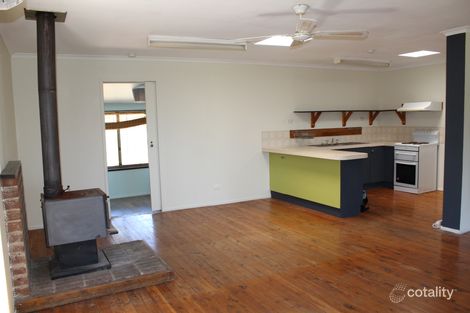 Property photo of 20 Irvine Drive Yass NSW 2582