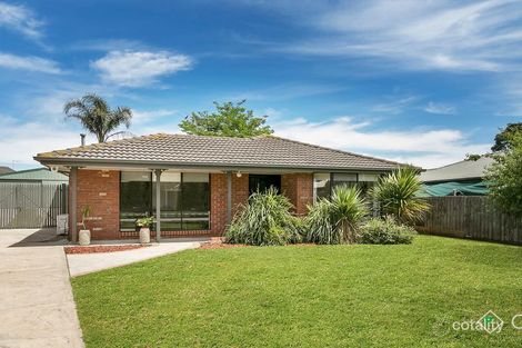 Property photo of 15 Greenslopes Drive Carrum Downs VIC 3201
