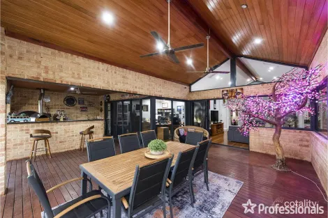 Property photo of 11 Jersey Road Oakford WA 6121