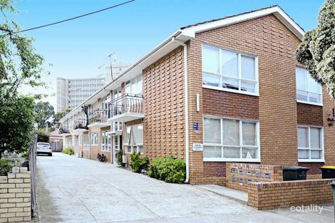 2/18 Marriott St, St Kilda, VIC 3182