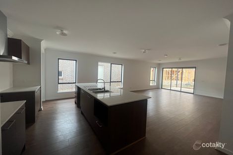 35 Greenwood Rd, Donnybrook, VIC 3064