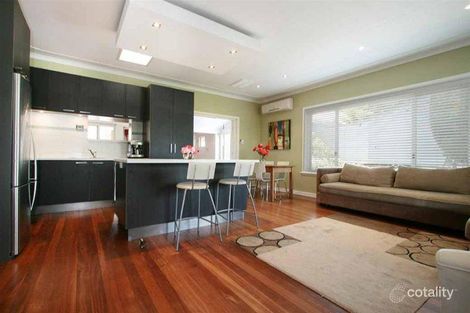 3 Guy Pl, Melville, WA 6156