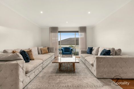 Property photo of 85 Montbrae Circuit Narre Warren North VIC 3804