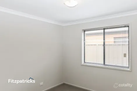 Property photo of 2/21 The Boulevarde Kooringal NSW 2650