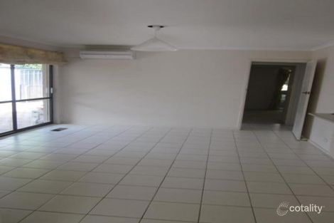 Property photo of 4 Hughes Close Endeavour Hills VIC 3802