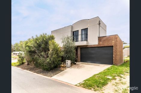 Property photo of 1 Lorne Terrace Flora Hill VIC 3550