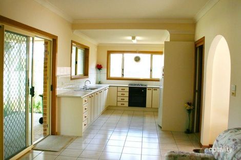 Property photo of 20 Jennie Cox Close Erina NSW 2250