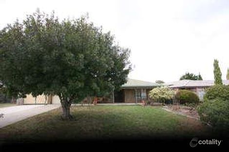 18 Nannigai Dr, Hallett Cove, SA 5158