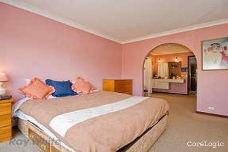 Property photo of 59 Bridgnorth Street Carindale QLD 4152