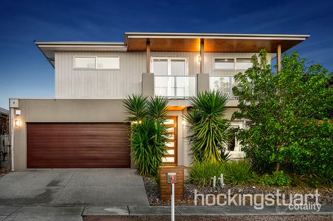 32 Pedder St, Manor Lakes, VIC 3024