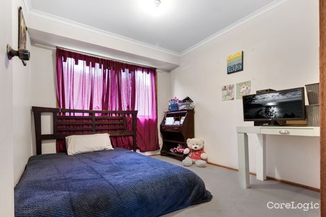 Property photo of 20 Lorenzo Crescent Rosemeadow NSW 2560