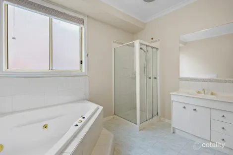 Property photo of 2/14 Spicer Boulevard Altona Meadows VIC 3028