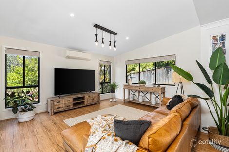 Property photo of 98 Chamberlain Road Wyoming NSW 2250