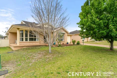 Property photo of 3/26 Sheraton Circuit Bomaderry NSW 2541