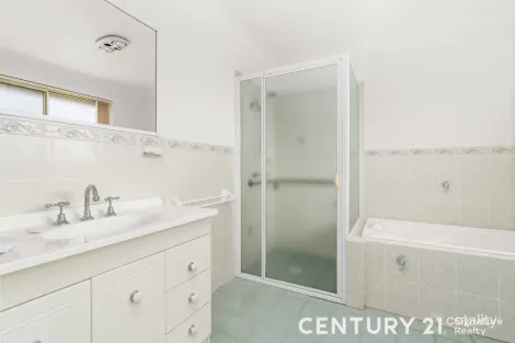 Property photo of 3/26 Sheraton Circuit Bomaderry NSW 2541