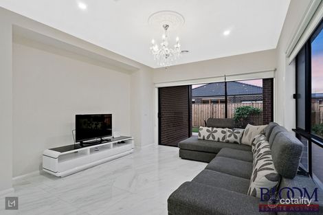 Property photo of 21 Haystack Drive Truganina VIC 3029