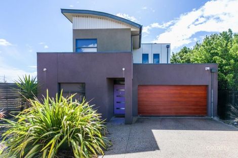 2/4 Baden Ct, Torquay, VIC 3228