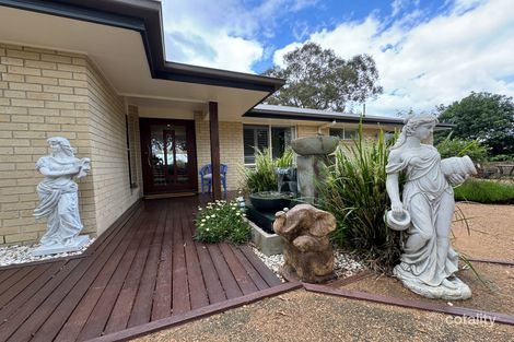 98 Hicken Way, Nanango, QLD 4615