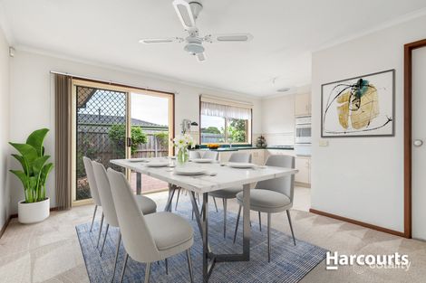 Property photo of 2 Waverley Close Narre Warren VIC 3805